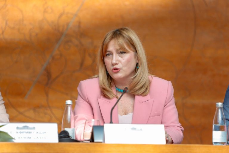 Марија Ристеска на националната дебата: Собранието има реална моќ – потребно е да се користи за подобра отчетност и ЕУ интеграции